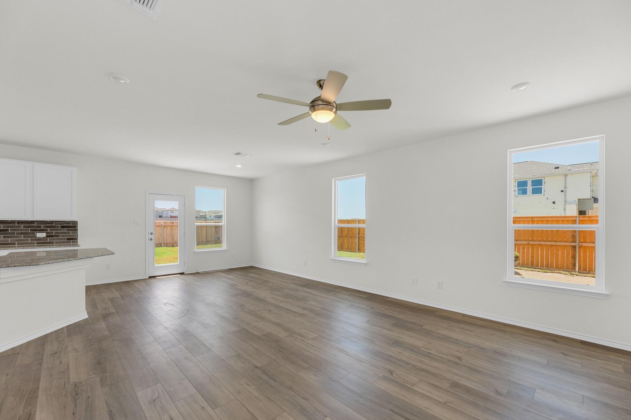 200 Lucky Texan RD