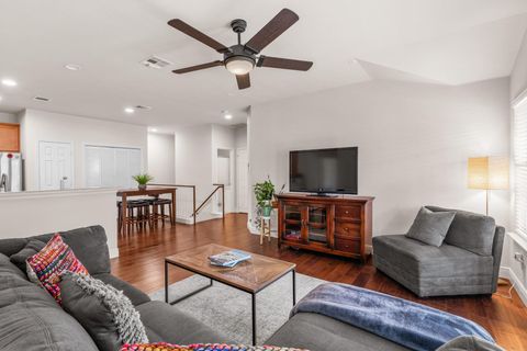 Photo of 1900 Scofield Ridge PKWY #5901, Austin, TX 78727 (MLS # 4831337)