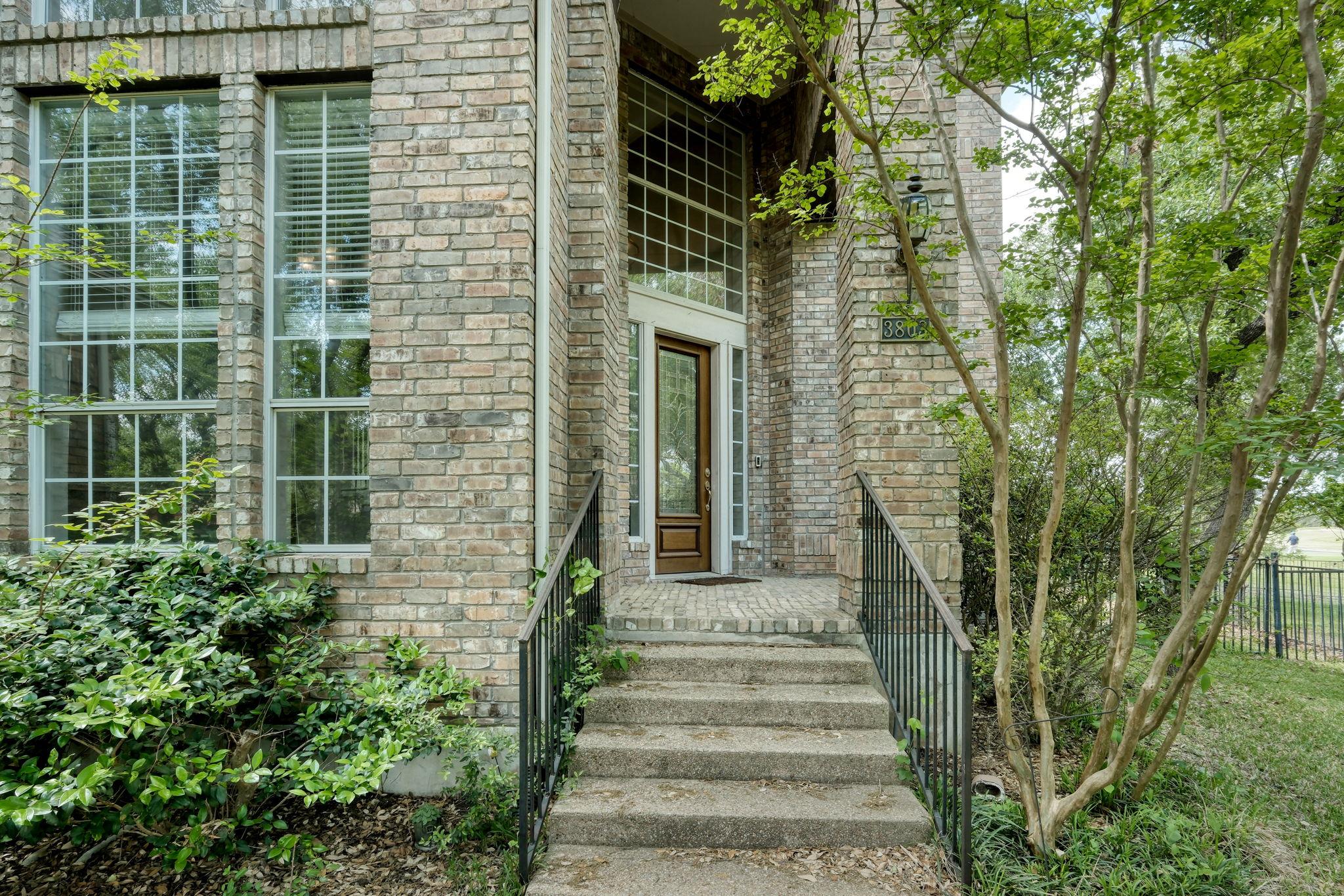 3803 BOBBY JONES WAY