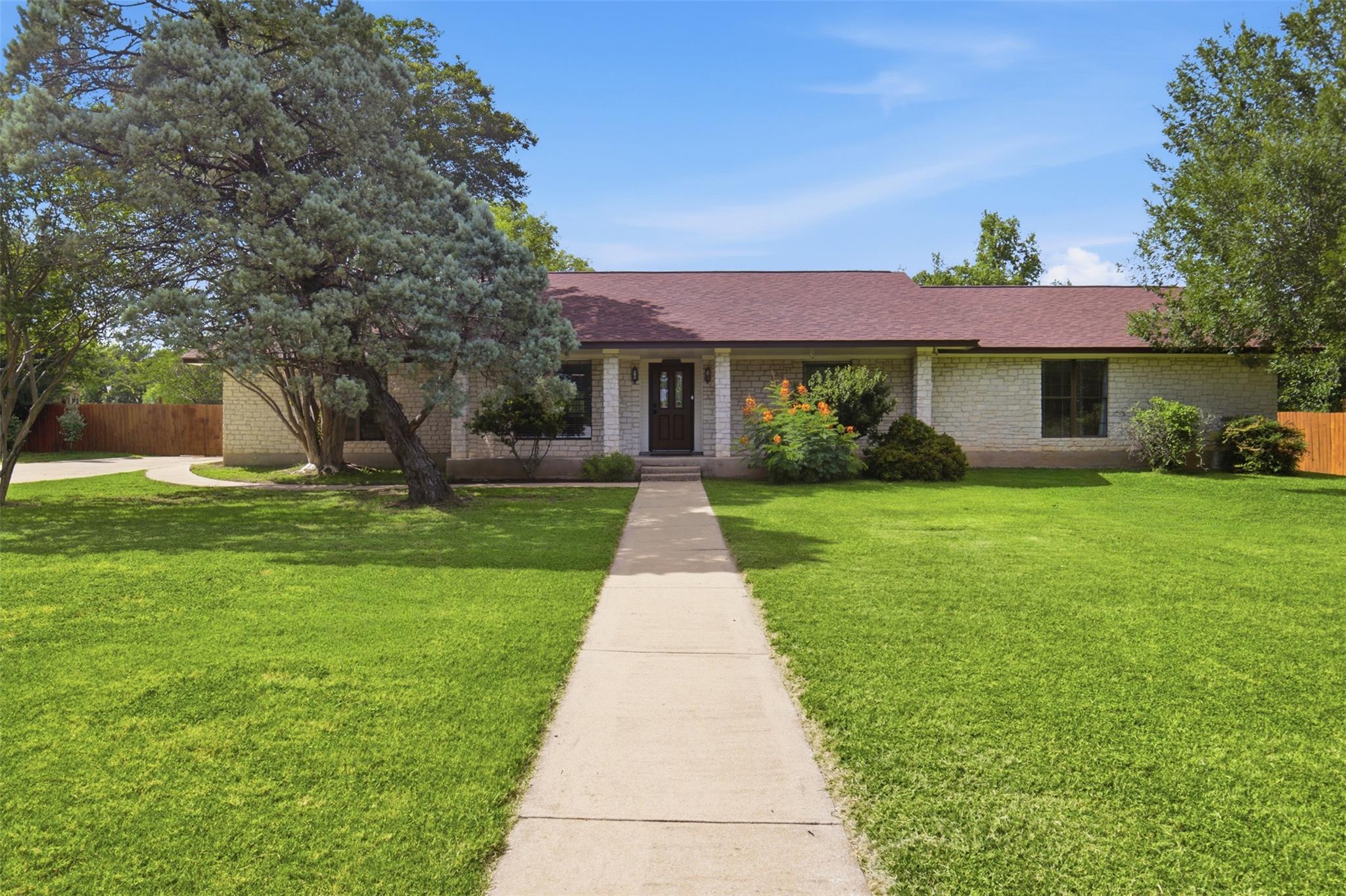 3804 Oak Meadow DR