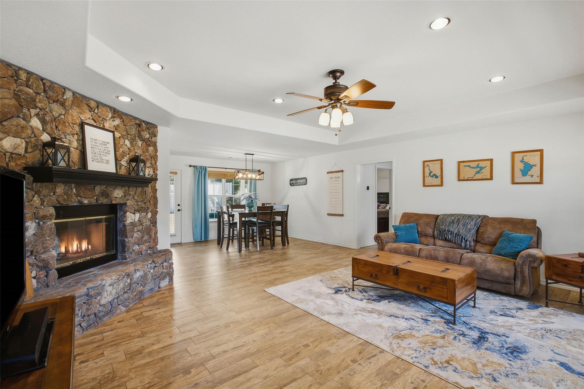305 Pecan DR
