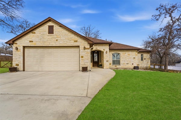 203 CHAMPIONS BLVD, LA VERNIA, TX 78121 - Image af1174aa2f161a3b1fa7e159d47b0dd4/2548412016