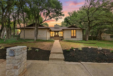 Photo of 12017 Wycliff LN, Austin, TX 78727 (MLS # 1370285)