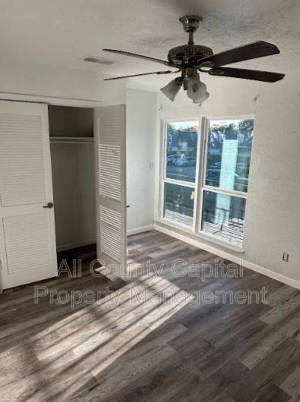 Photo 1 of 4 — 300 Carmen CT 128, Austin, TX 78752