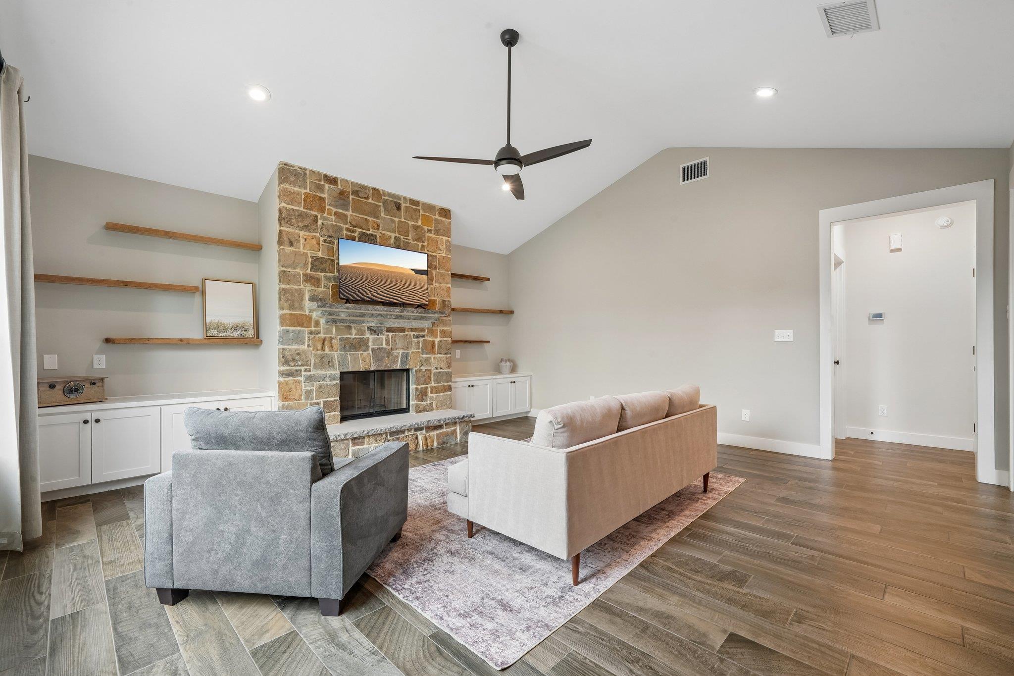 190 Magnolia MDW