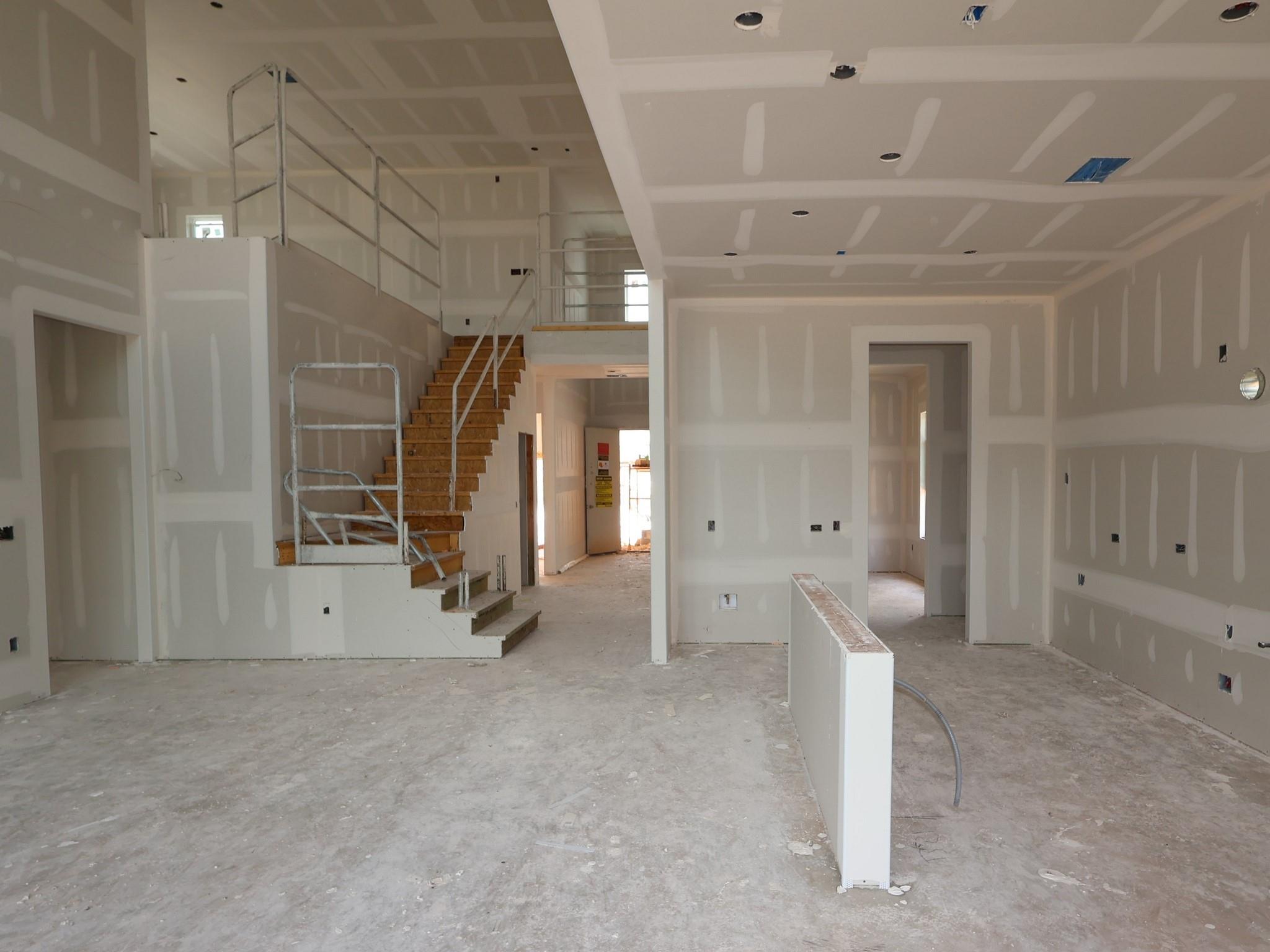 4016 Fulton DR