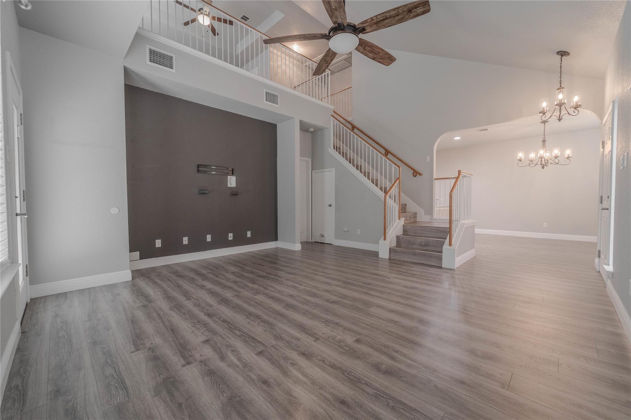 16100 S Great Oaks DR 2003