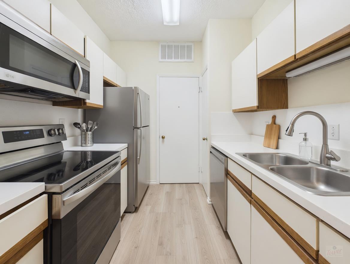 2804 Rio Grande ST 201