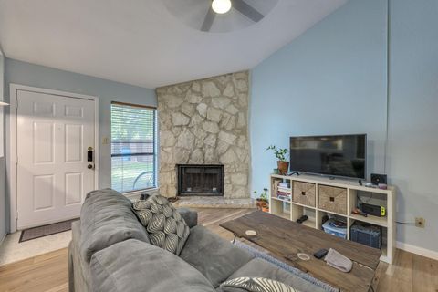 Tiny photo for 4307 1st ST S #101, Austin, TX 78745 (MLS # 3277542)