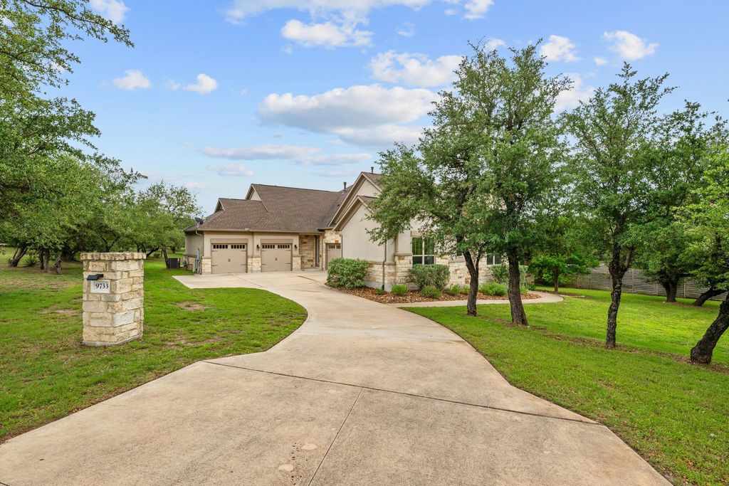Photo of 9733 Avion CV, Dripping Springs, TX 78620 (MLS # 8645507)