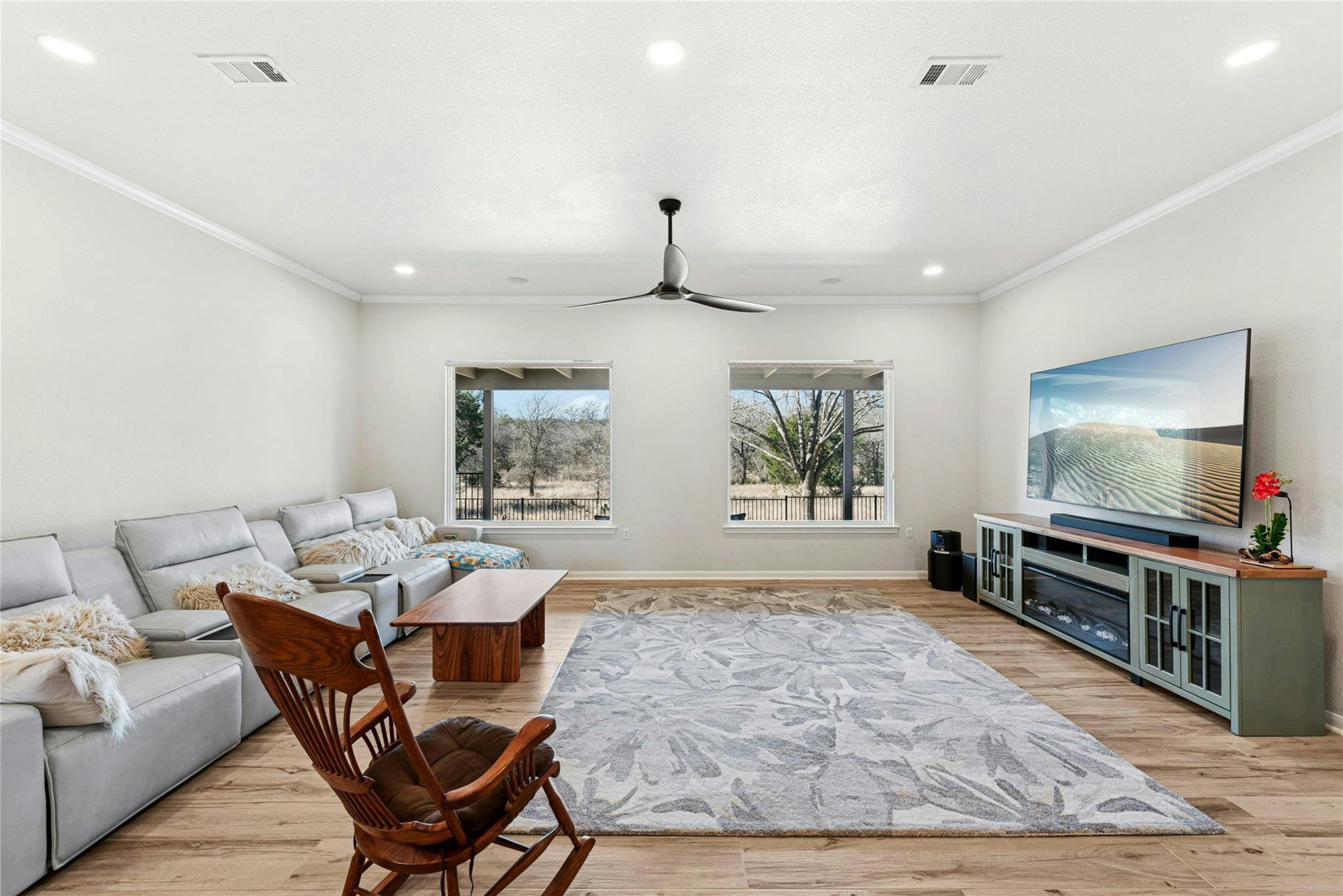 125 Crystal Springs DR