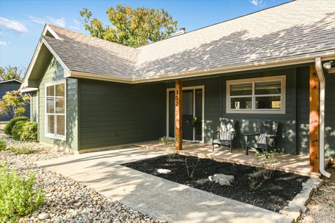 302 Valley DR Wimberley TX 78676