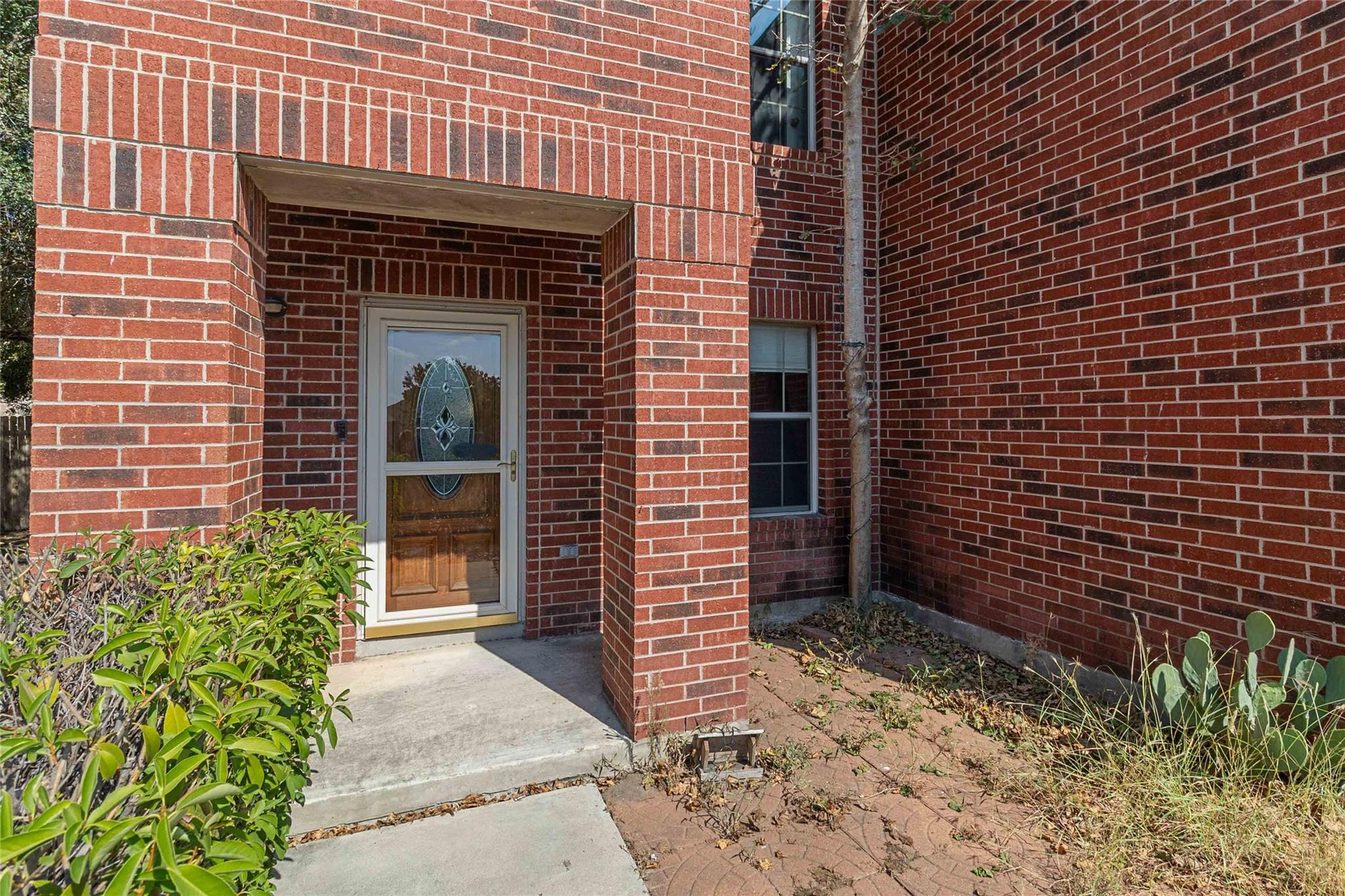 209 Cazador DR