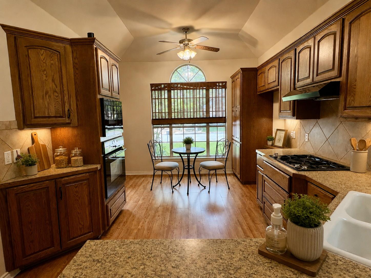 715 Enchanted Rock TRL