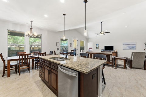 Tiny photo for 18817 Kelly DR, Lago Vista, TX 78645 (MLS # 8091001)