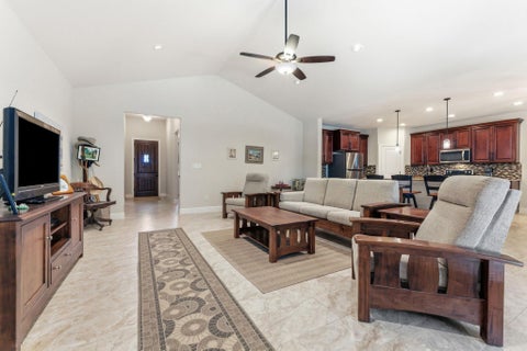 Tiny photo for 18817 Kelly DR, Lago Vista, TX 78645 (MLS # 8091001)