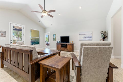 Tiny photo for 18817 Kelly DR, Lago Vista, TX 78645 (MLS # 8091001)