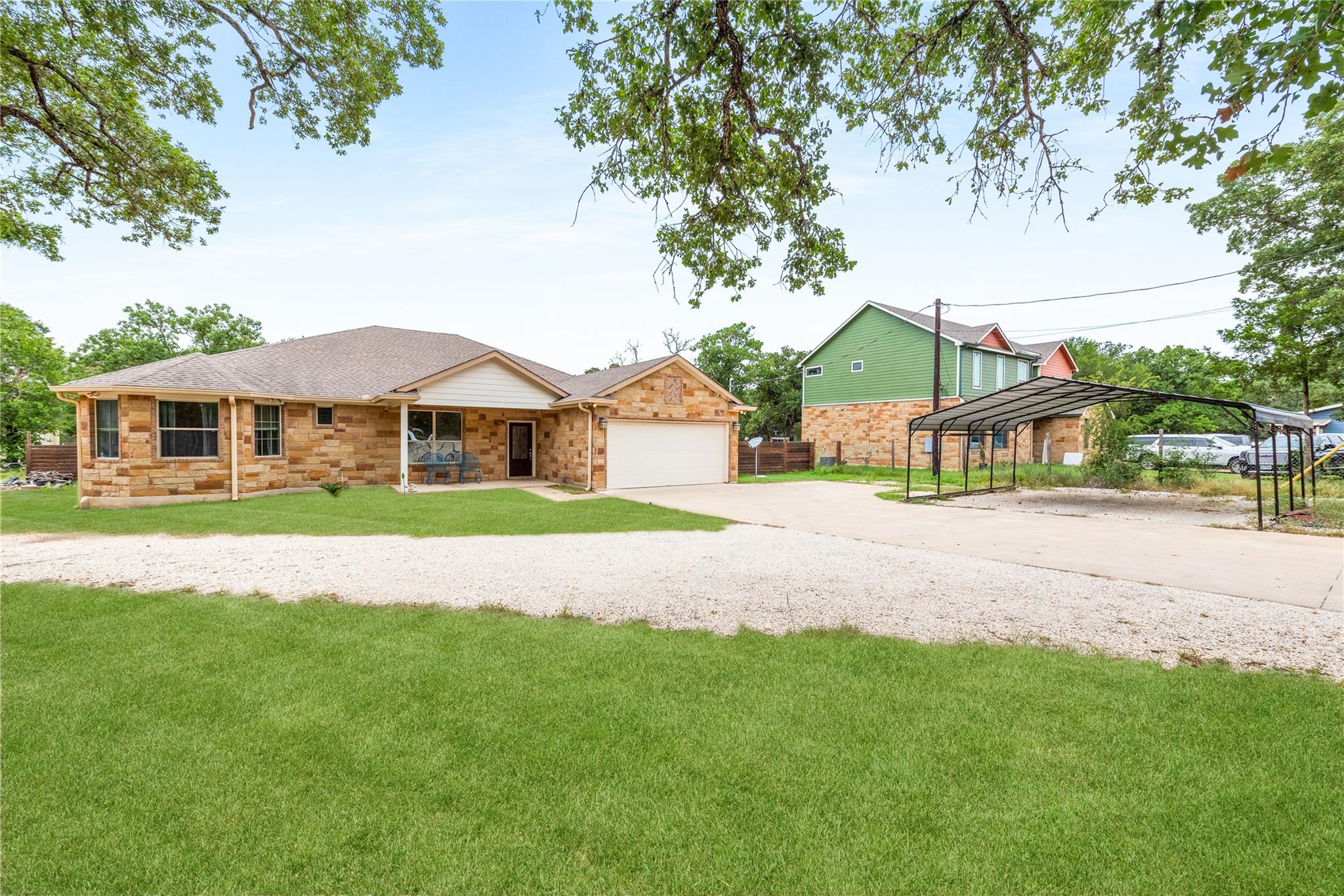 120 Leisure LN