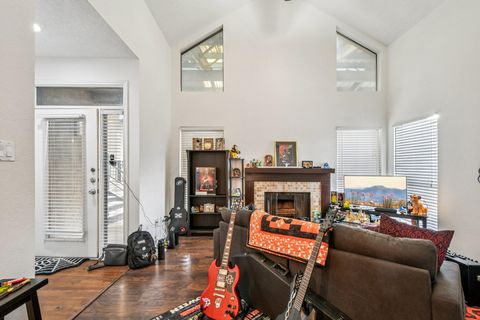 Tiny photo for 1910 Robbins PL #301, Austin, TX 78705 (MLS # 5178065)