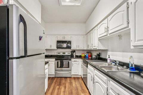 Tiny photo for 1910 Robbins PL #301, Austin, TX 78705 (MLS # 5178065)