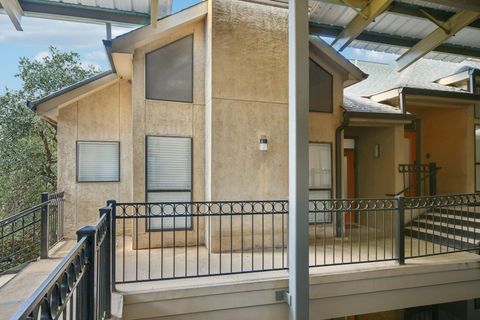 Tiny photo for 1910 Robbins PL #301, Austin, TX 78705 (MLS # 5178065)