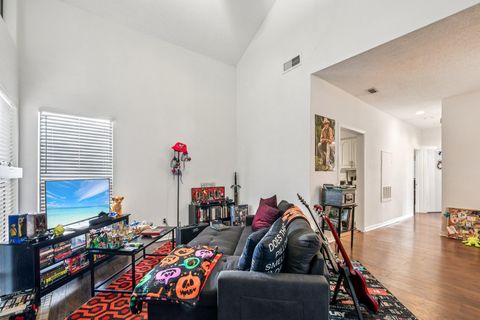 Tiny photo for 1910 Robbins PL #301, Austin, TX 78705 (MLS # 5178065)