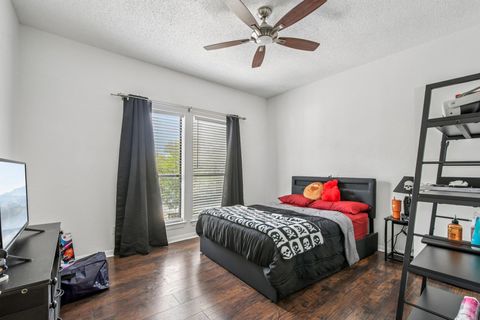 Tiny photo for 1910 Robbins PL #301, Austin, TX 78705 (MLS # 5178065)