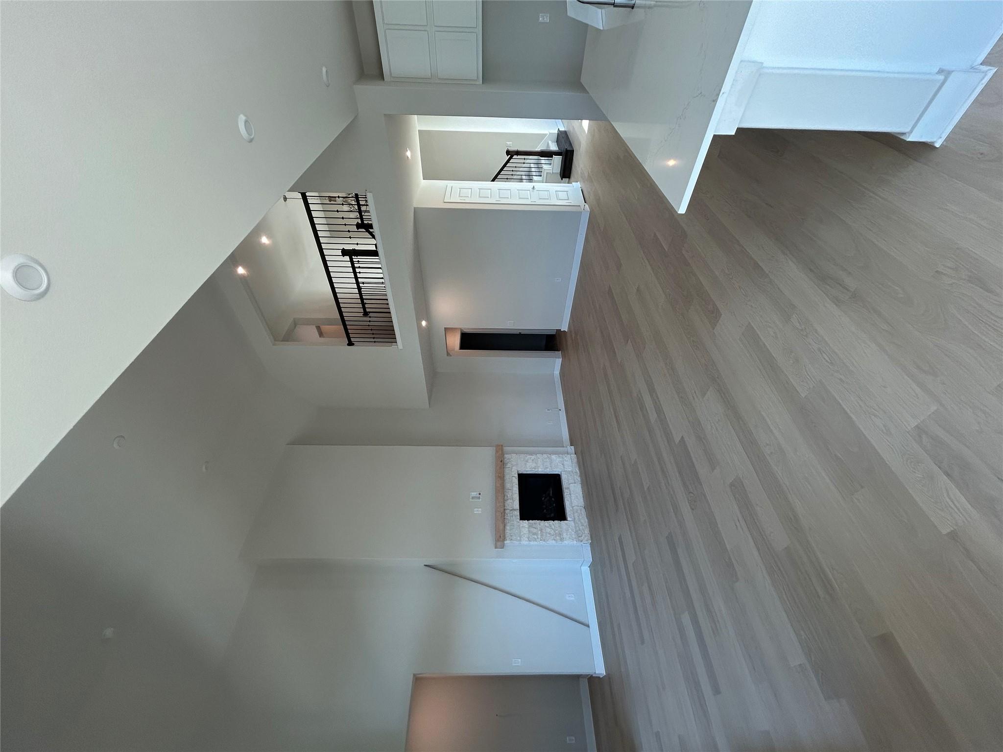 1908 Crimson Sunset DR