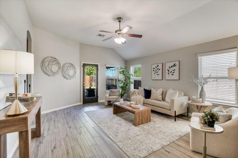 Tiny photo for 21004 Huckabee BND, Pflugerville, TX 78660 (MLS # 1177061)