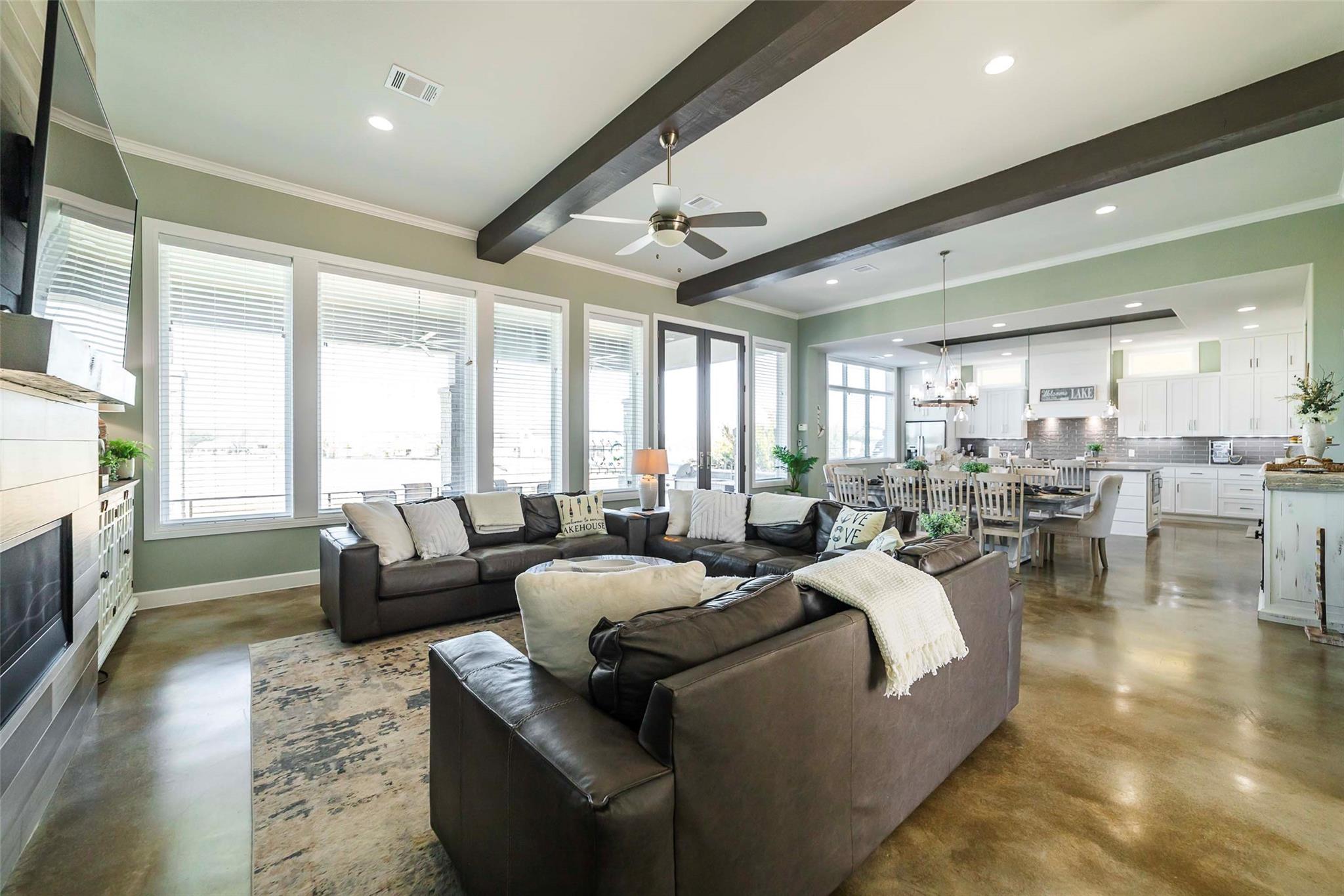 106 Blue Heron DR