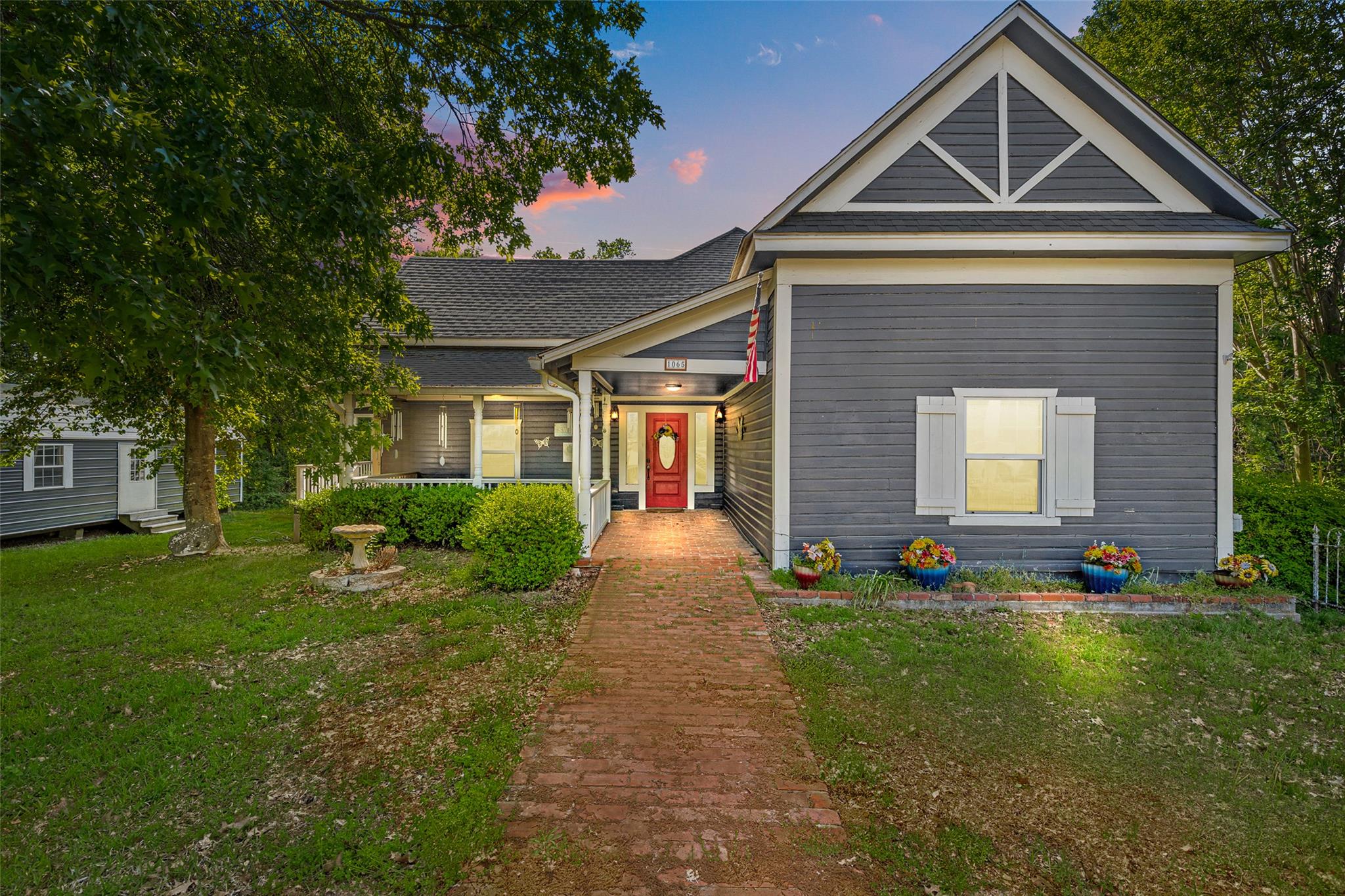 Listing image 1