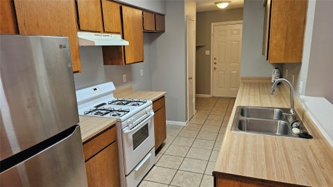 Photo of 1903 1/2 Margalene WAY #B, Austin, TX 78728 (MLS # 9851354)