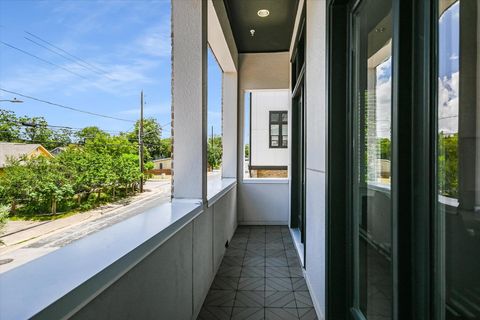 Tiny photo for 1023 Juniper ST, Austin, TX 78702 (MLS # 2499338)