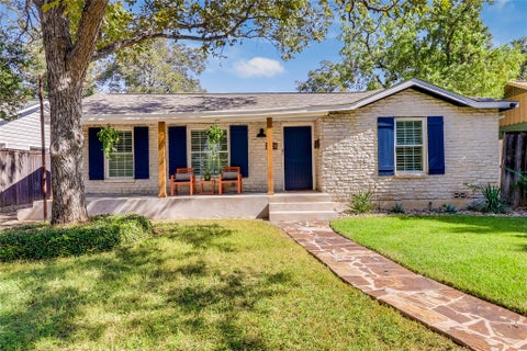 Photo of 2908 Perry LN, Austin, TX 78731 (MLS # 1836923)