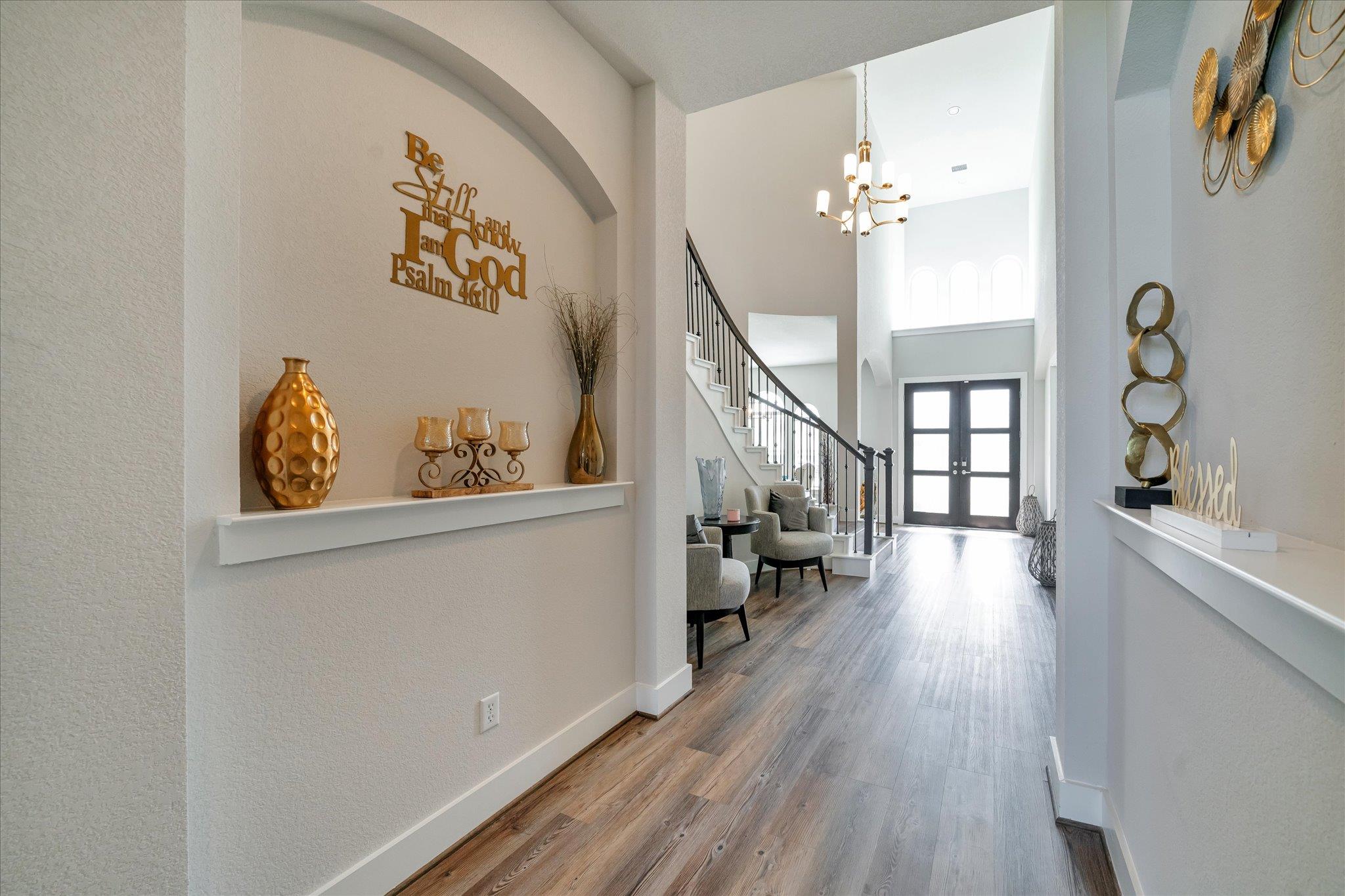 110 Gaston DR