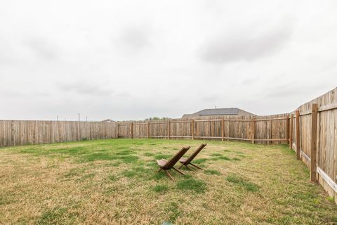 109 Seminole Dr. San Marcos TX 78666