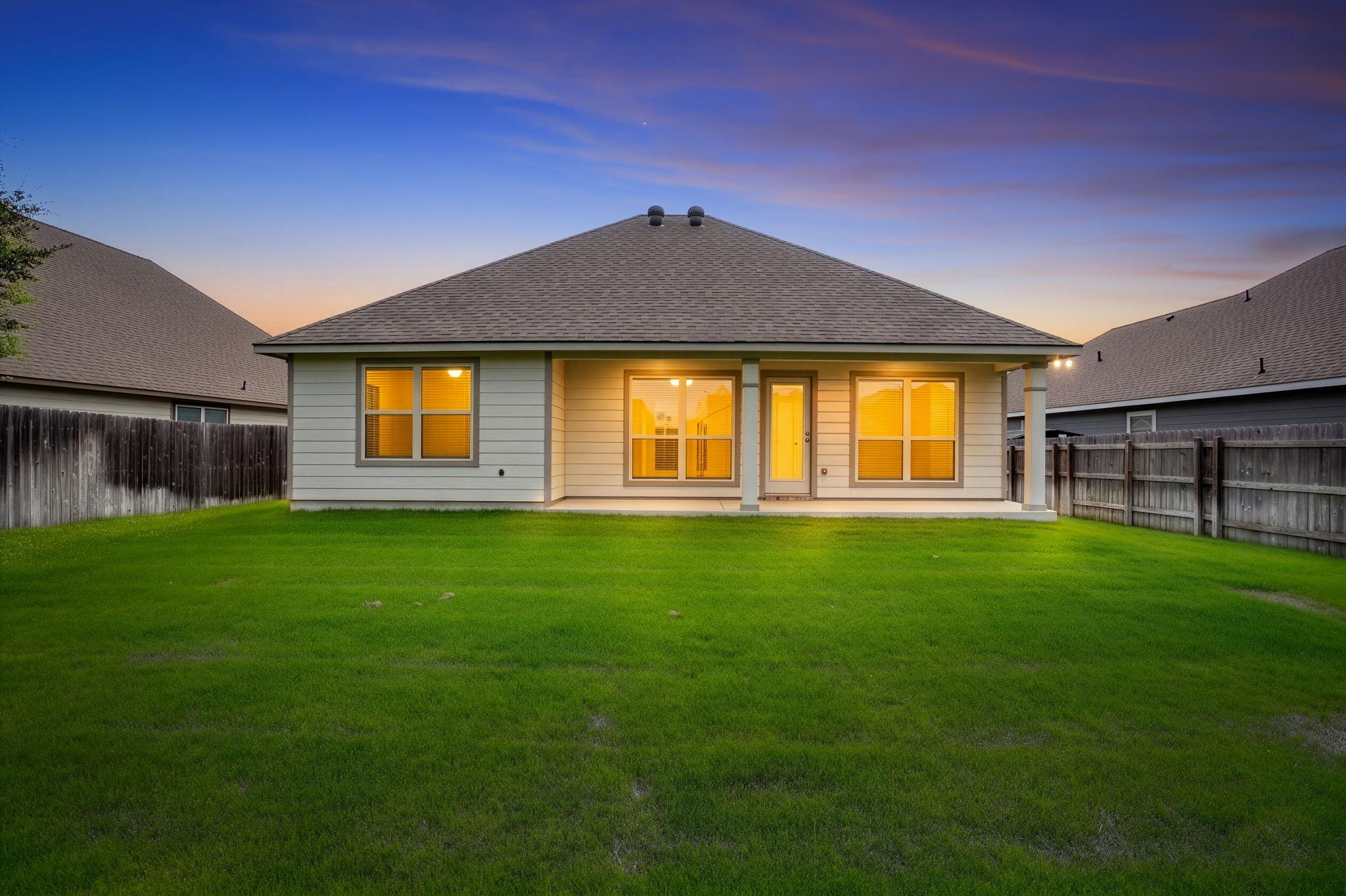5338 Lancaster DR