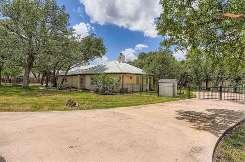 4 Longhorn DR Round Rock TX 78681