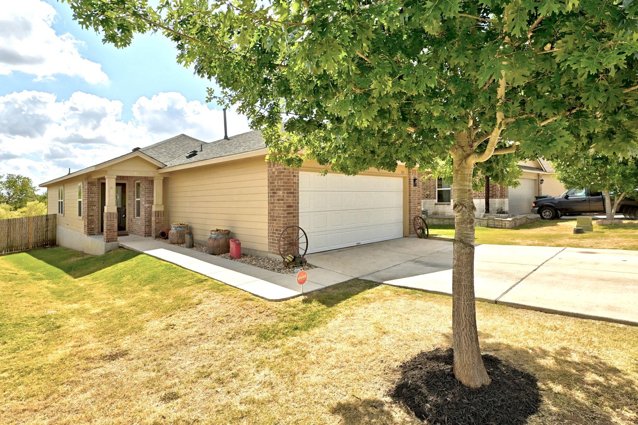 180 Lake GLN