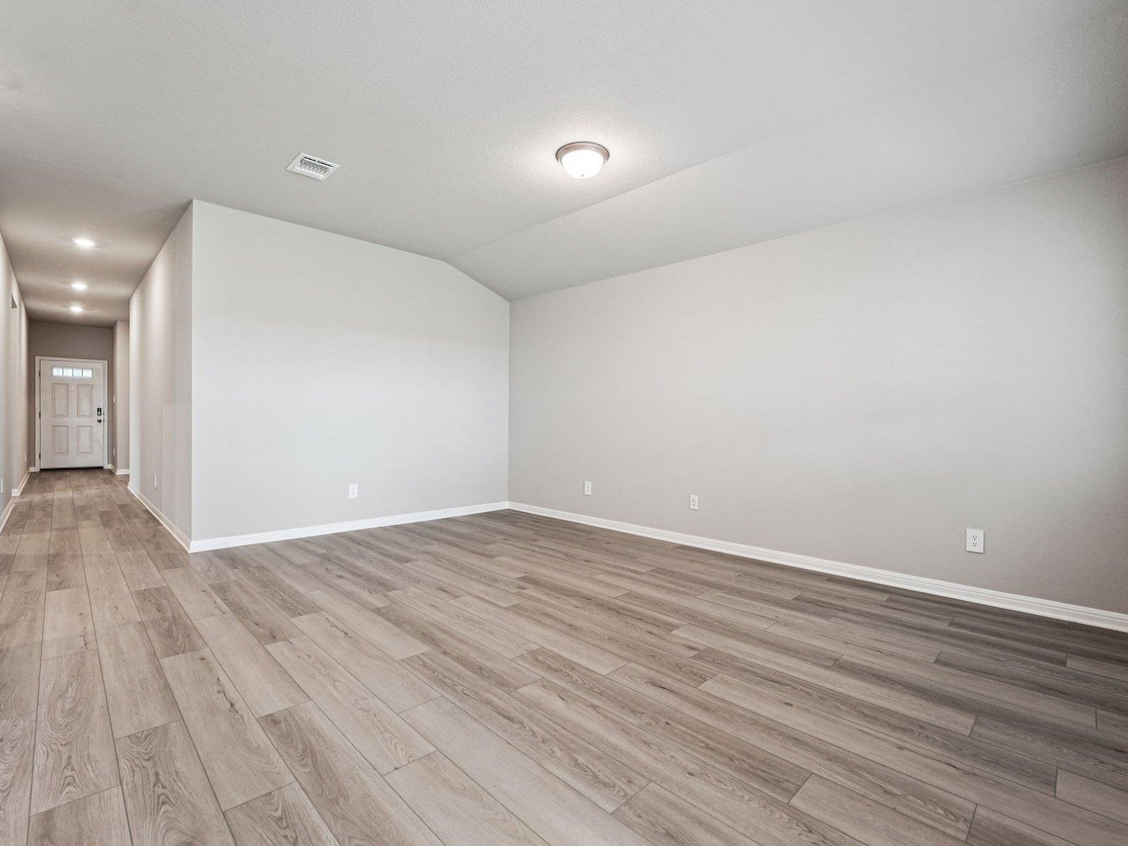 282 Red Tail Hawk LN