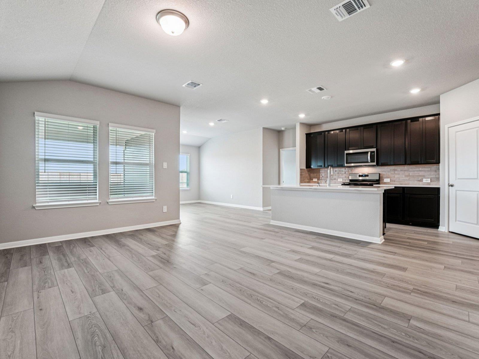 282 Red Tail Hawk LN