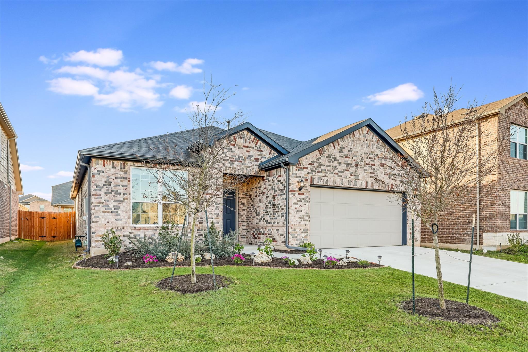12021 Paseo De Los Lagos LN