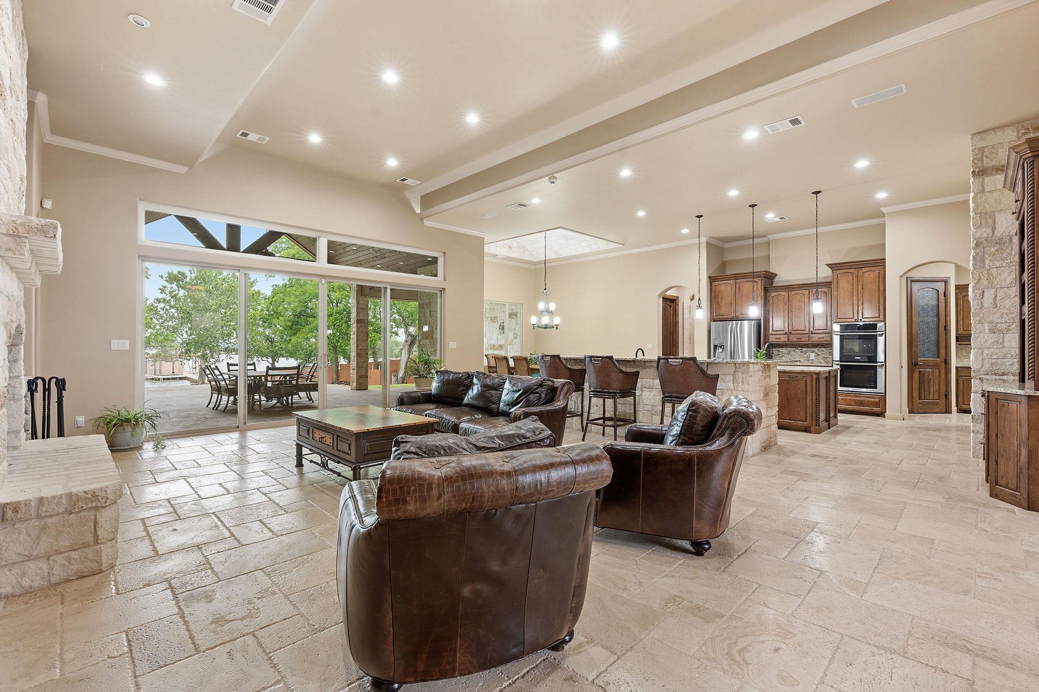5100 W Fm 2147 RD
