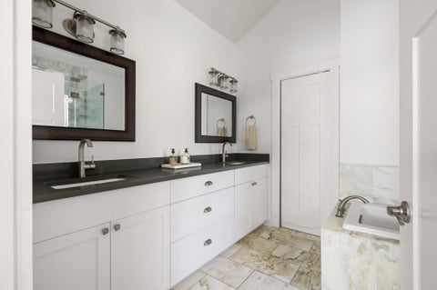 Tiny photo for 2413 Sharon LN, Austin, TX 78703 (MLS # 2938451)