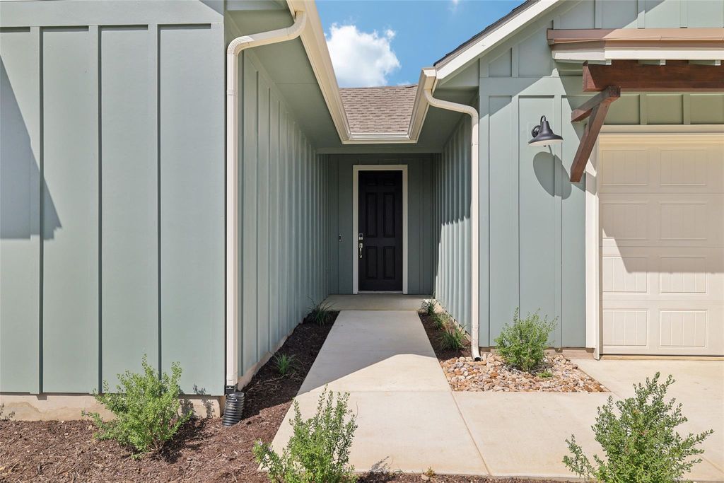 Photo of 321 Sweeping Sage LN, San Marcos, TX 78666 (MLS # 4237568)