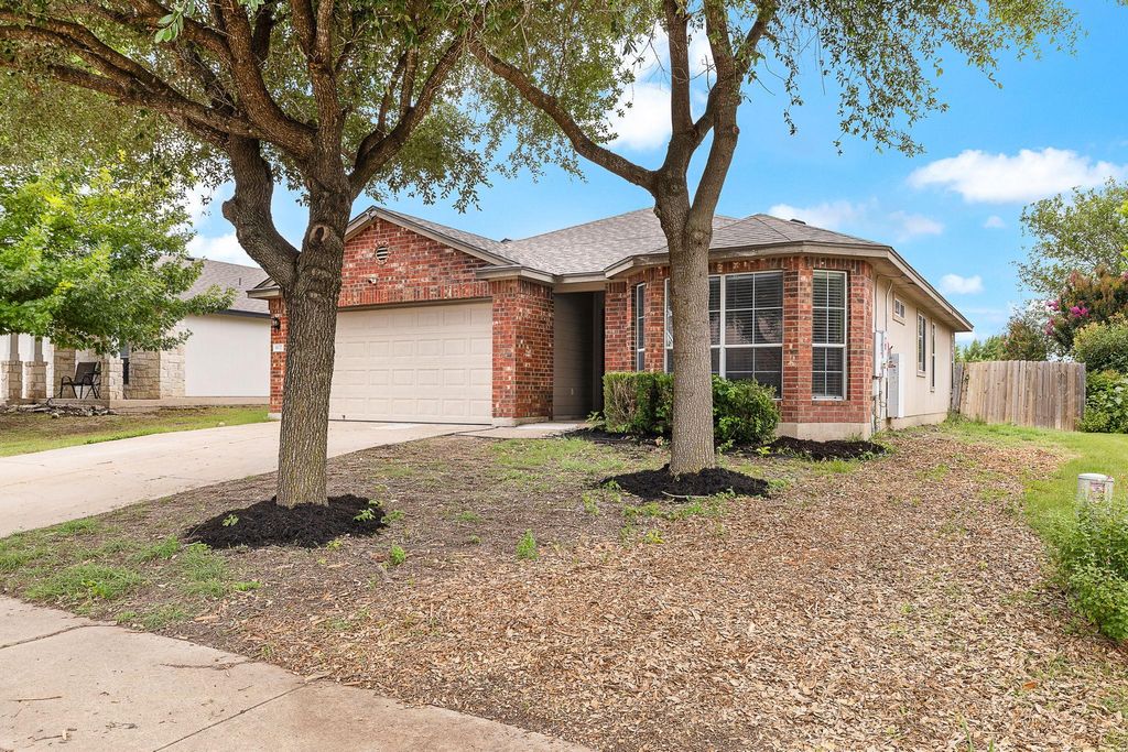 Photo of 602 Creston ST, Hutto, TX 78634 (MLS # 7123244)