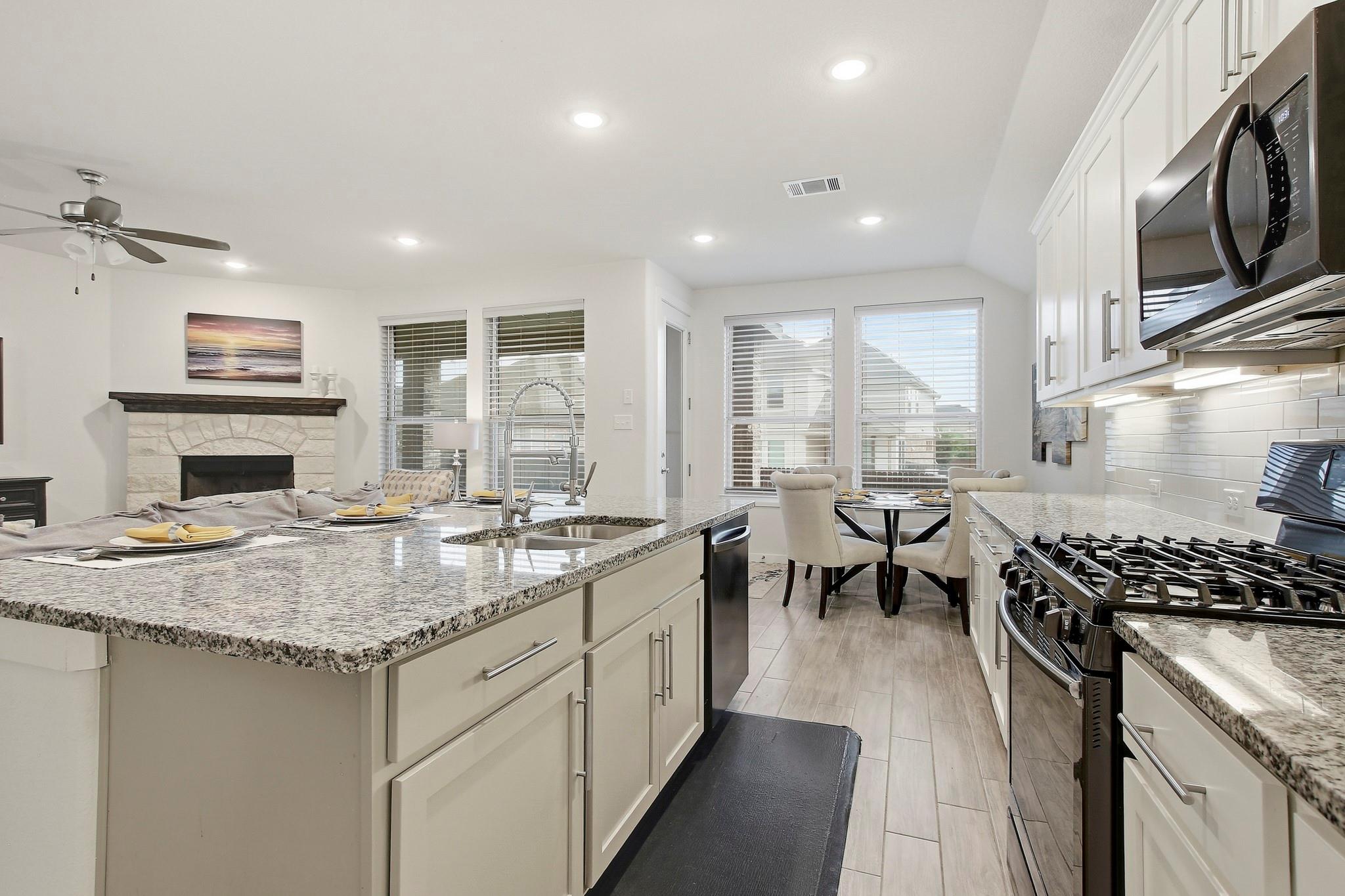 6832 Catania LOOP