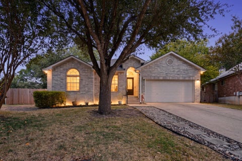 Photo of 906 Hollow Trail CT, Round Rock, TX 78664 (MLS # 1639767)