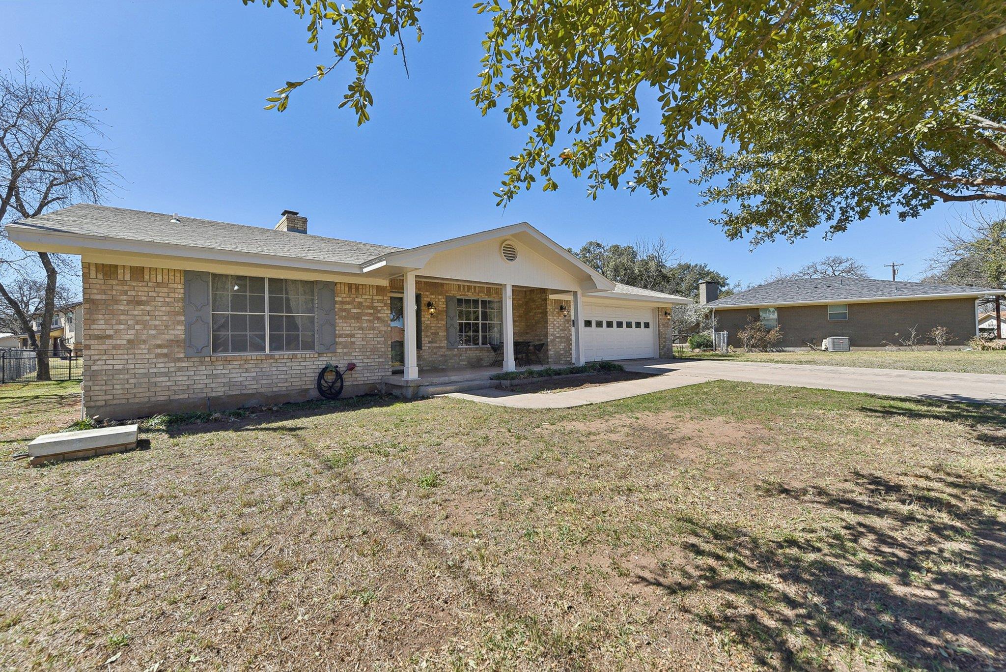 201 Flamingo CIR