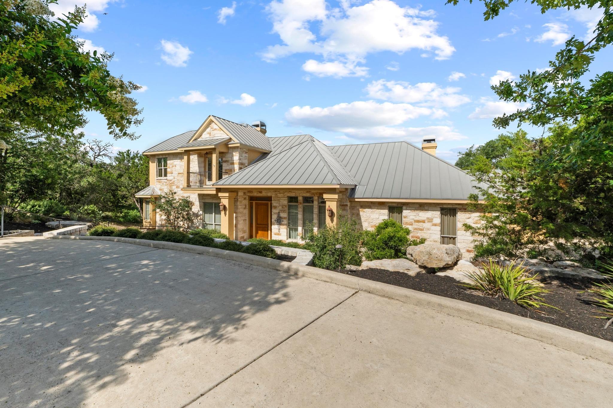 413 Rock House DR